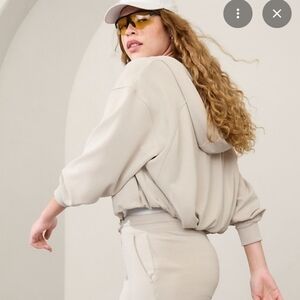 Athleta Seasoft Bubble Hem Full Zip Jacket Abalone Small